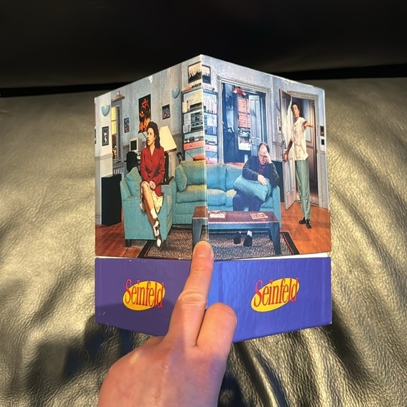 Seinfeld dvd set seasons 1, 2, 3 - Picture 7 of 9